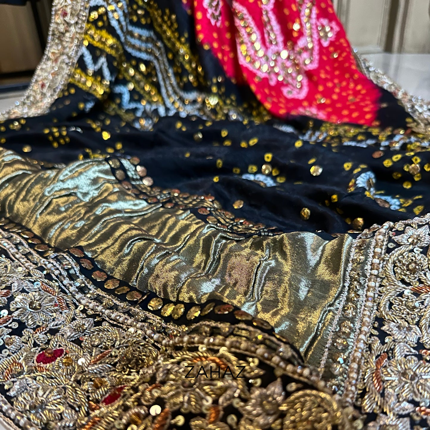 laal-gajji silk